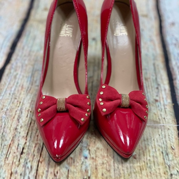 MOSCHINO EUC Red Patent Leather Studded Bow Pumps - Picture 7 of 16